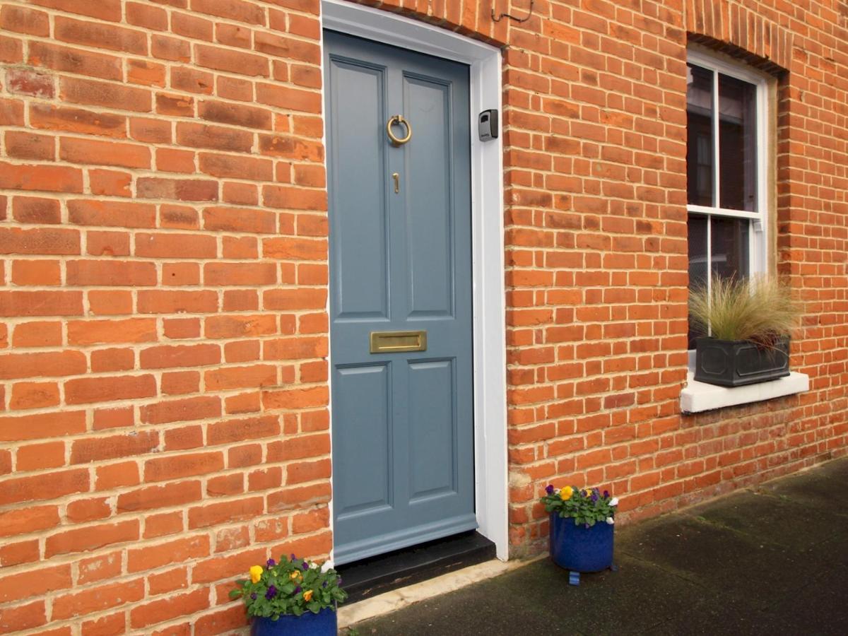A Character Cottage In Historical Canterbury Bagian luar foto